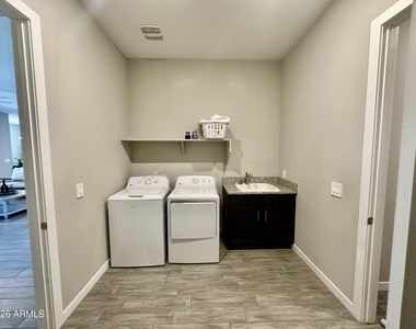 8024 W State Avenue - Photo Thumbnail 17