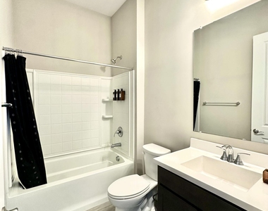 8024 W State Avenue - Photo Thumbnail 3