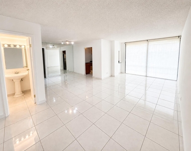 17021 N Bay Road - Photo Thumbnail 2