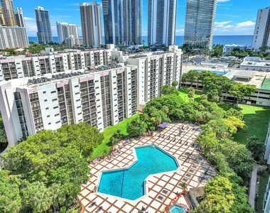 17021 N Bay Road - Photo Thumbnail 6