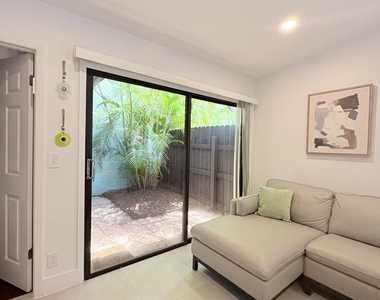 22274 Pineapple Walk Drive - Photo Thumbnail 3