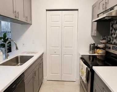 22274 Pineapple Walk Drive - Photo Thumbnail 5