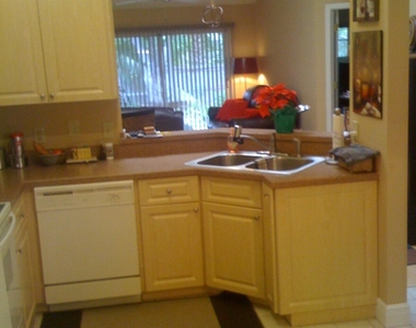 1927 Sixty Oaks Lane - Photo Thumbnail 3