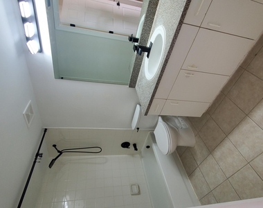 5011 Wiles Road - Photo Thumbnail 24