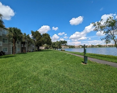 5011 Wiles Road - Photo Thumbnail 25
