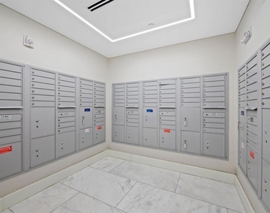 340 Sunset Drive - Photo Thumbnail 31