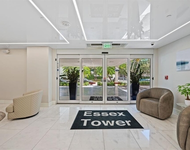 340 Sunset Drive - Photo Thumbnail 24