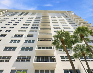 340 Sunset Drive - Photo Thumbnail 27