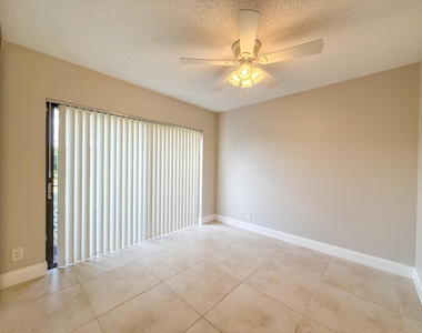 1719 N Congress Avenue - Photo Thumbnail 15