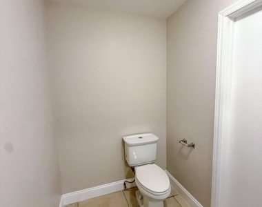 1719 N Congress Avenue - Photo Thumbnail 7