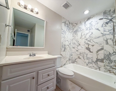 1719 N Congress Avenue - Photo Thumbnail 11