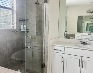 2950 Nw 124th Way - Photo Thumbnail 16