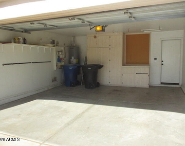 7228 S Roberts Road - Photo Thumbnail 23