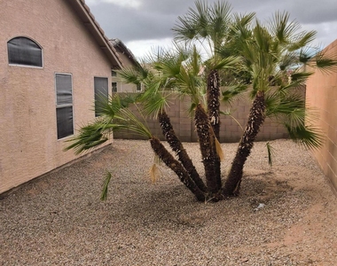 7228 S Roberts Road - Photo Thumbnail 24