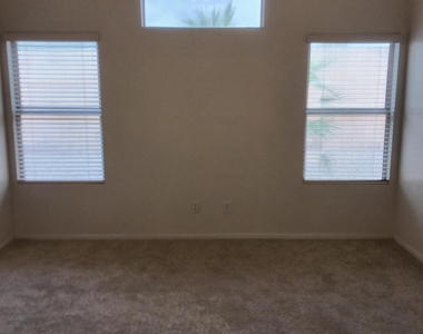 7228 S Roberts Road - Photo Thumbnail 17