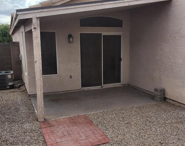 7228 S Roberts Road - Photo Thumbnail 25
