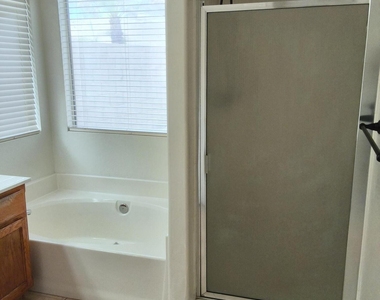 7228 S Roberts Road - Photo Thumbnail 20