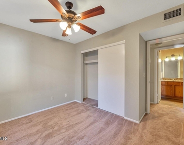 10720 E Mercer Lane - Photo Thumbnail 8