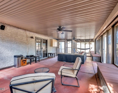10720 E Mercer Lane - Photo Thumbnail 13