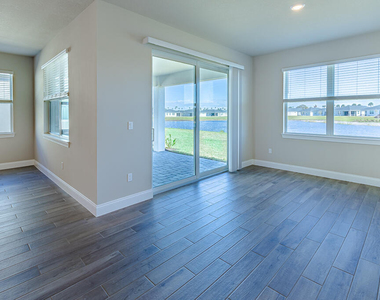 9002 Dahlia Circle - Photo Thumbnail 5
