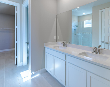 9002 Dahlia Circle - Photo Thumbnail 9
