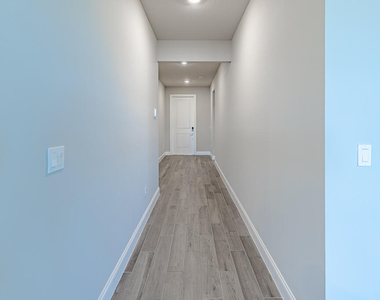 9002 Dahlia Circle - Photo Thumbnail 25