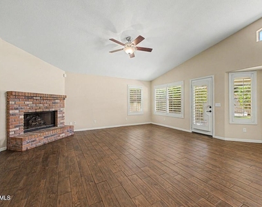 1466 E Spur Avenue - Photo Thumbnail 18