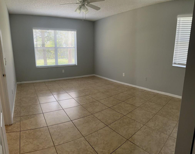 5620 Nw 61st Street - Photo Thumbnail 8