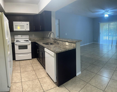 5620 Nw 61st Street - Photo Thumbnail 6