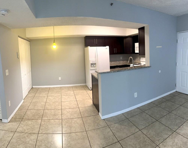 5620 Nw 61st Street - Photo Thumbnail 3