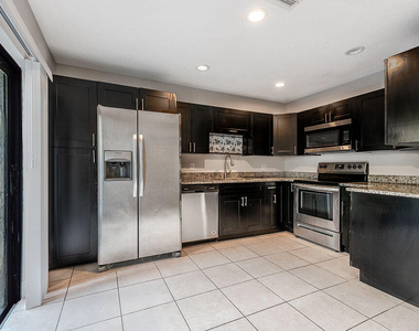 1785 N Congress Avenue - Photo Thumbnail 16