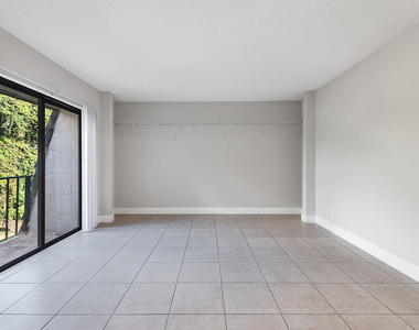 1785 N Congress Avenue - Photo Thumbnail 25