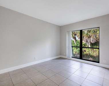 1785 N Congress Avenue - Photo Thumbnail 19