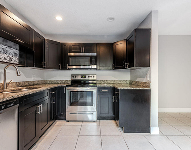 1785 N Congress Avenue - Photo Thumbnail 17