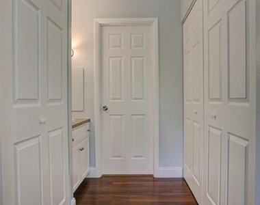 3740 Inverrary Drive - Photo Thumbnail 10