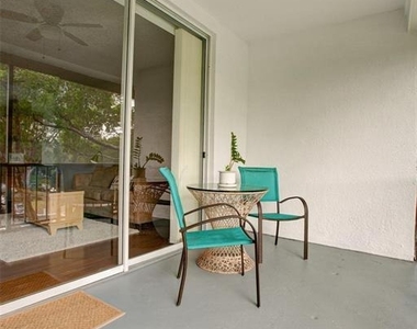 3740 Inverrary Drive - Photo Thumbnail 16