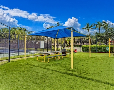 3331 Commodore Court - Photo Thumbnail 14