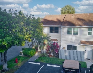 1861 Ne 15th Avenue - Photo Thumbnail 5