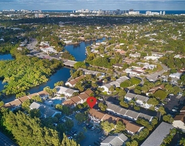 1861 Ne 15th Avenue - Photo Thumbnail 4