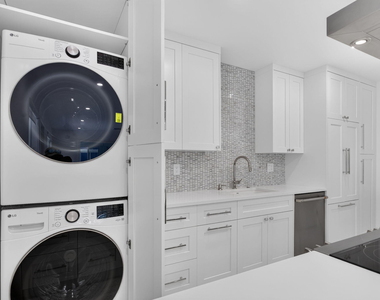 3216 Colony Club Road - Photo Thumbnail 7