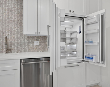 3216 Colony Club Road - Photo Thumbnail 8