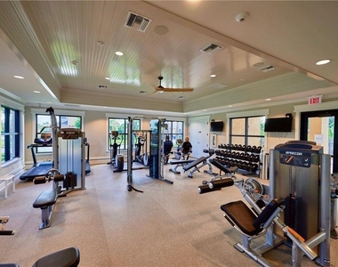 10032 W Villa Circle - Photo Thumbnail 24