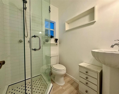 737 Sw 14th Avenue - Photo Thumbnail 18