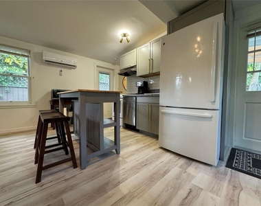 737 Sw 14th Avenue - Photo Thumbnail 6