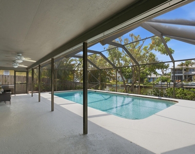 1603 Sw Seagull Way - Photo Thumbnail 21