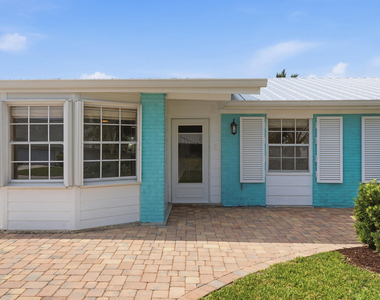 1603 Sw Seagull Way - Photo Thumbnail 2