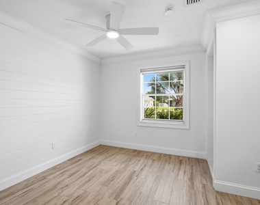 1603 Sw Seagull Way - Photo Thumbnail 16