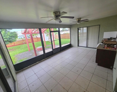 1901 Sw Dorado Lane - Photo Thumbnail 13