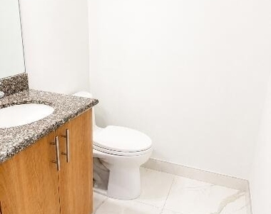 620 Ne 7th Avenue - Photo Thumbnail 5