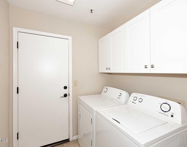 18808 N 92nd Way - Photo Thumbnail 20